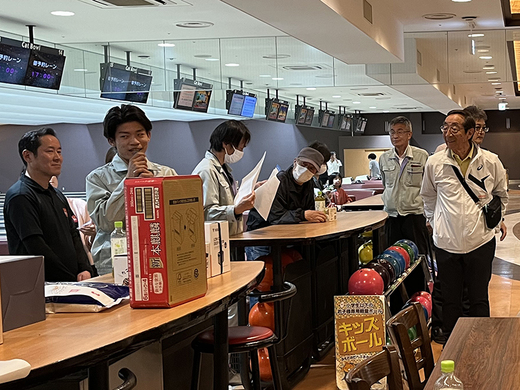 順位発表の前に今年入社したニューフェイス 
 
 
工務配属の安井くんの紹介！ 
 
 
ナイスホームの一員となり 
 
 
成長していく姿が楽しみです