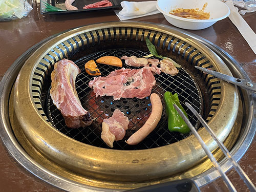 新鮮な野菜とともに味わうバーベキューは 
 
 
どれも絶品で、大人も子どもも大満足でした。 
 
 
地元ならではのおいしさを楽しめるのも、 
 
 
デンパークBBQの魅力ですね。
