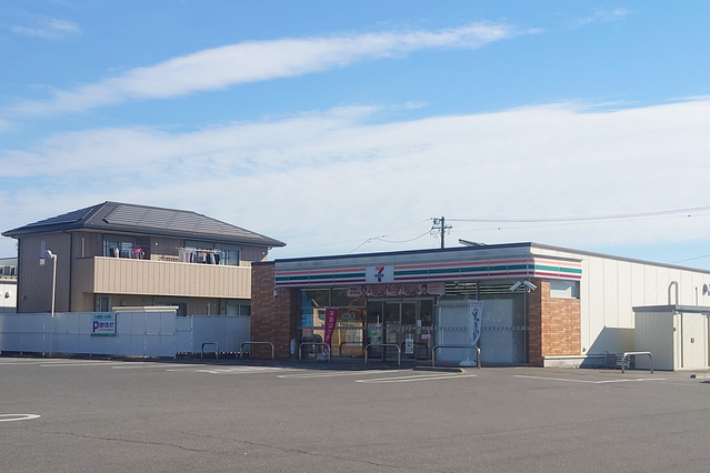 セブンイレブン安城福釜町店・・・徒歩約6分（約450ｍ）